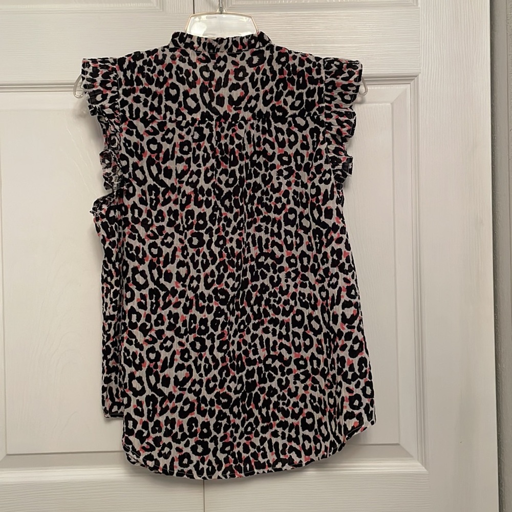 🌷Loft Animal Print Lightweight Top with Ruffle Details Small Sleeveless - Picture 4 of 11